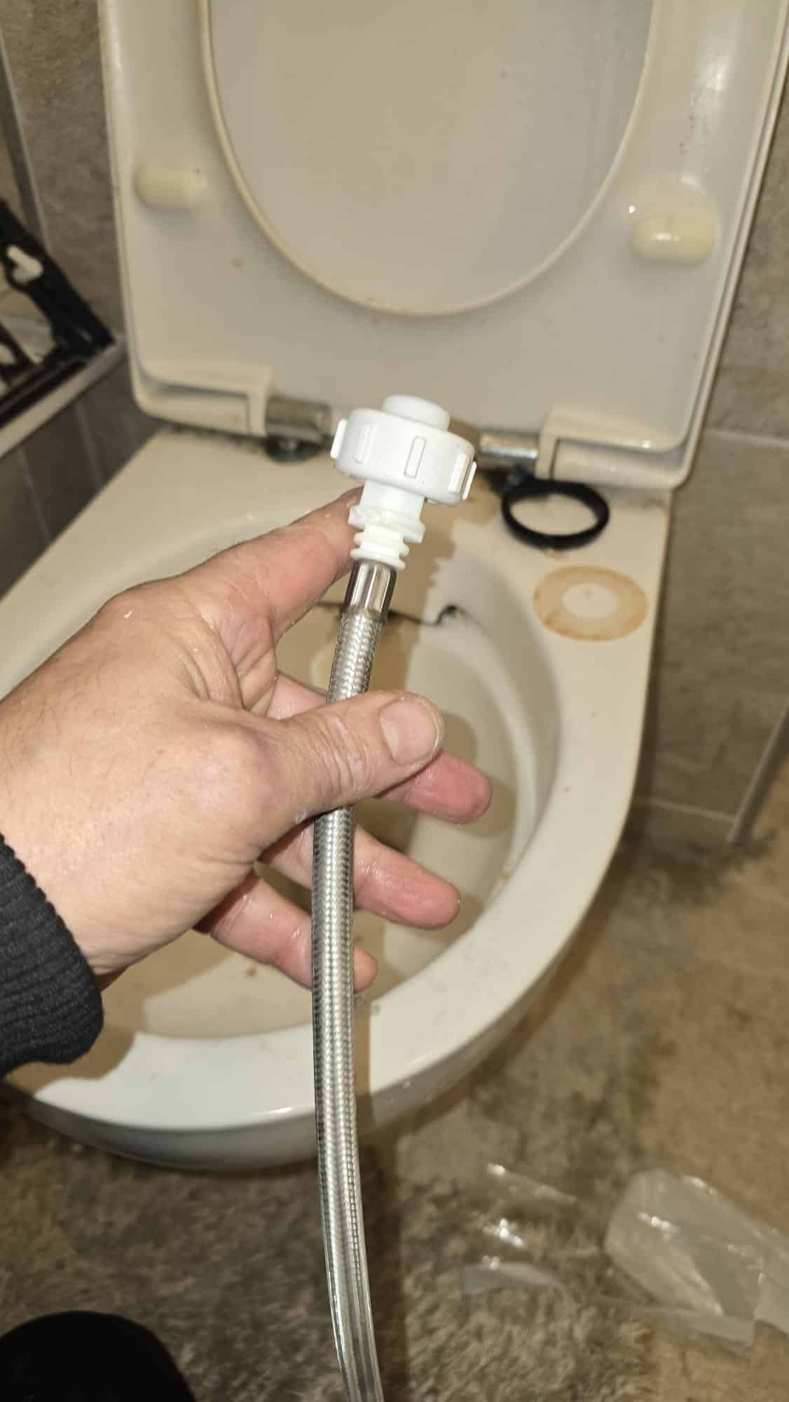 Geberit Spülkasten Frischwasser Anschluss